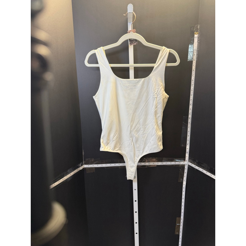 Women's Blue Raine x Francesca's Ivory Bodysuit Size L - Picture 2 of 3